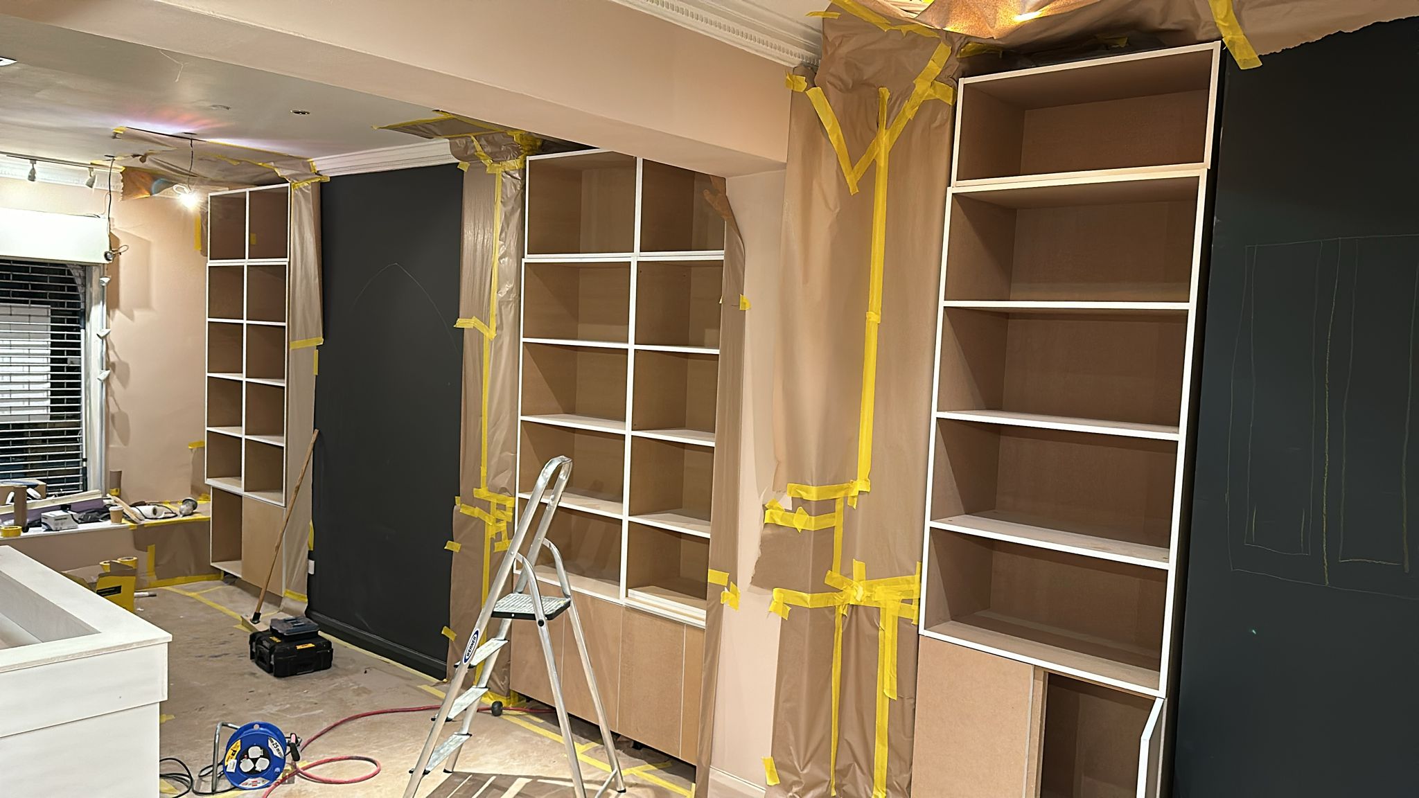 interior-office-spray-painting-in-nottingham