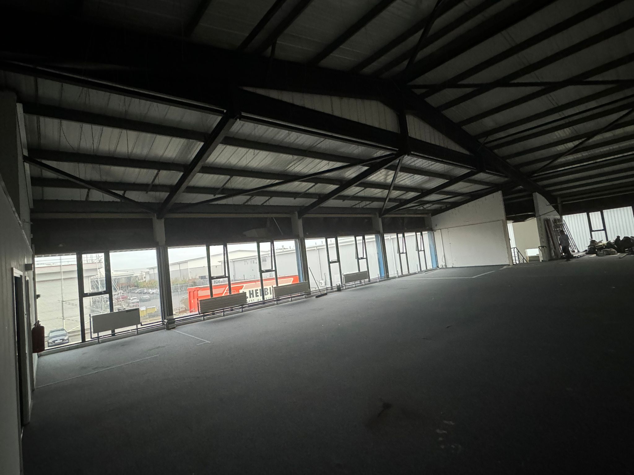 office-partition-spray-painting-nottingham_2